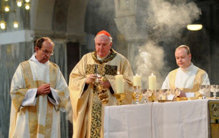 Cardinal Murphy-O'Connor celebrates Mass at Westminster Cathedral (Photo: Mazur/catholicnews.org.uk)